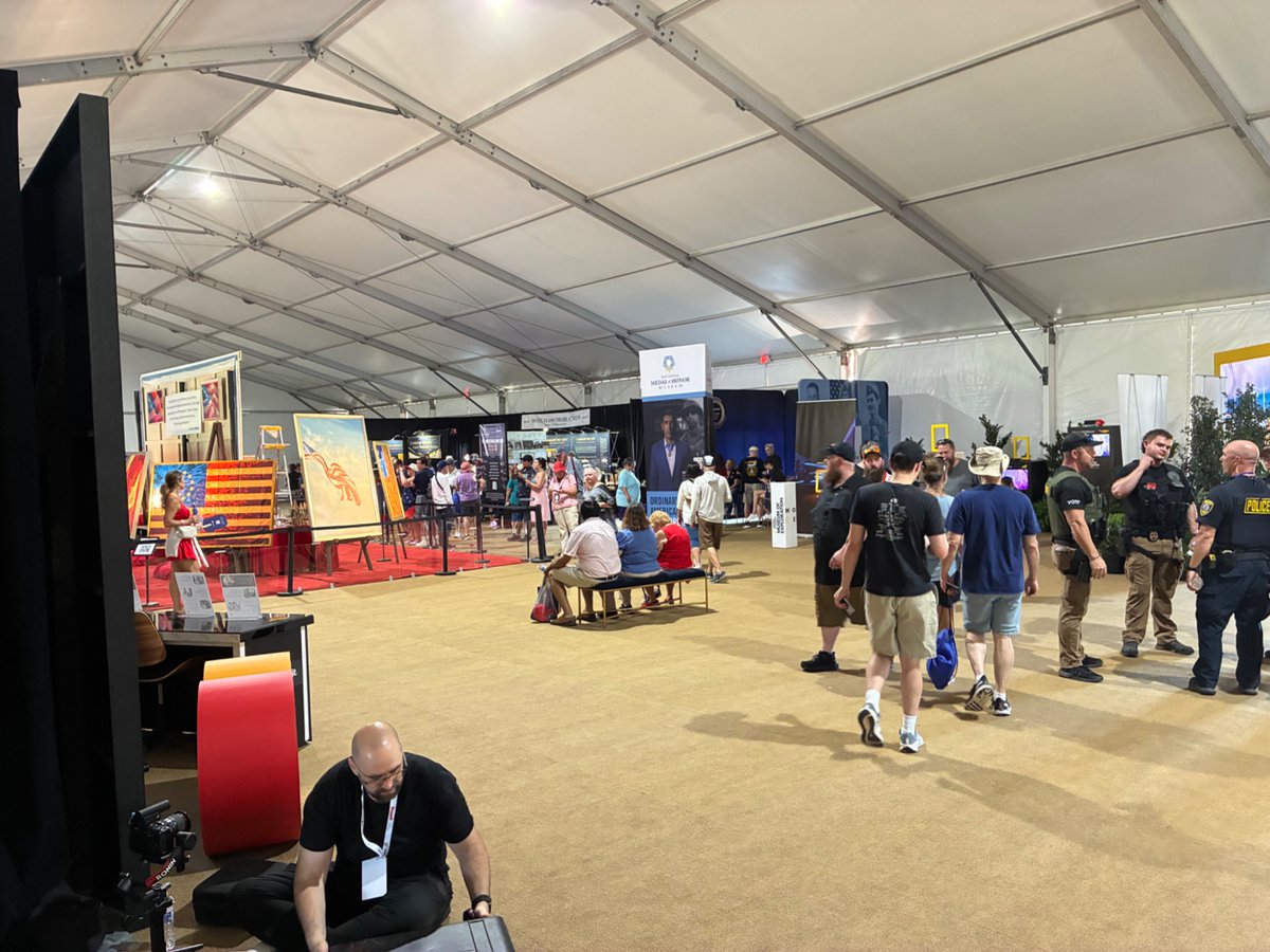 Max_Tranquility's tweet photo. So, you find yourself in Washington DC on business during the 4th.

They hold a fair and you go because you’re curious.

Like all things trump, shallow , superficial and not an ounce of depth. https://t.co/KWd2Ua7uXR