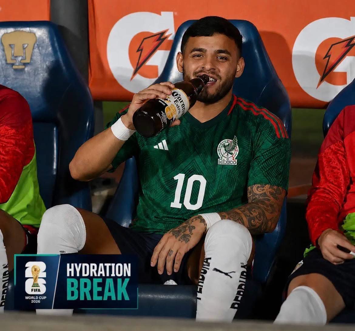 Tu tío chichi tweet media