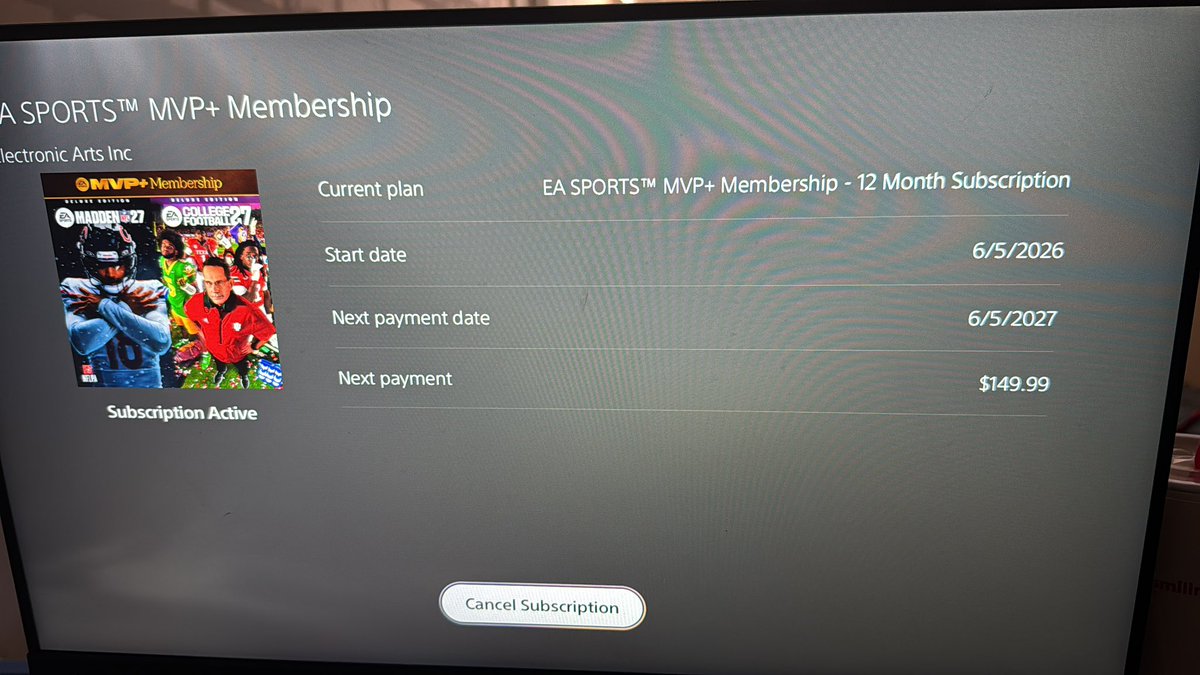 _icy__tre's tweet photo. @EASPORTSCollege do yall have a support. I bought the mvp+ subscription and can’t play the game hello? https://t.co/3xcD79imAT