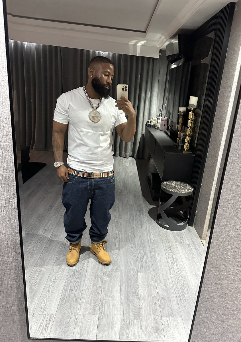 casspernyovest's tweet photo. One of my favorite recent fits. Might start dress like this more often. Mara now I can’t dance with the butters on. https://t.co/mwo1KywyIT