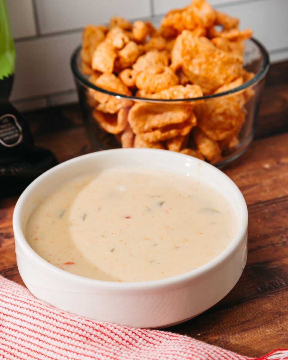 PepesElOriginal's tweet photo. Looking for that perfect appetizer for game time? ⚽️

In comes our Queso Blanco dip - DM us for the full recipe! 🧀🐽 https://t.co/aLzgXeKkkT