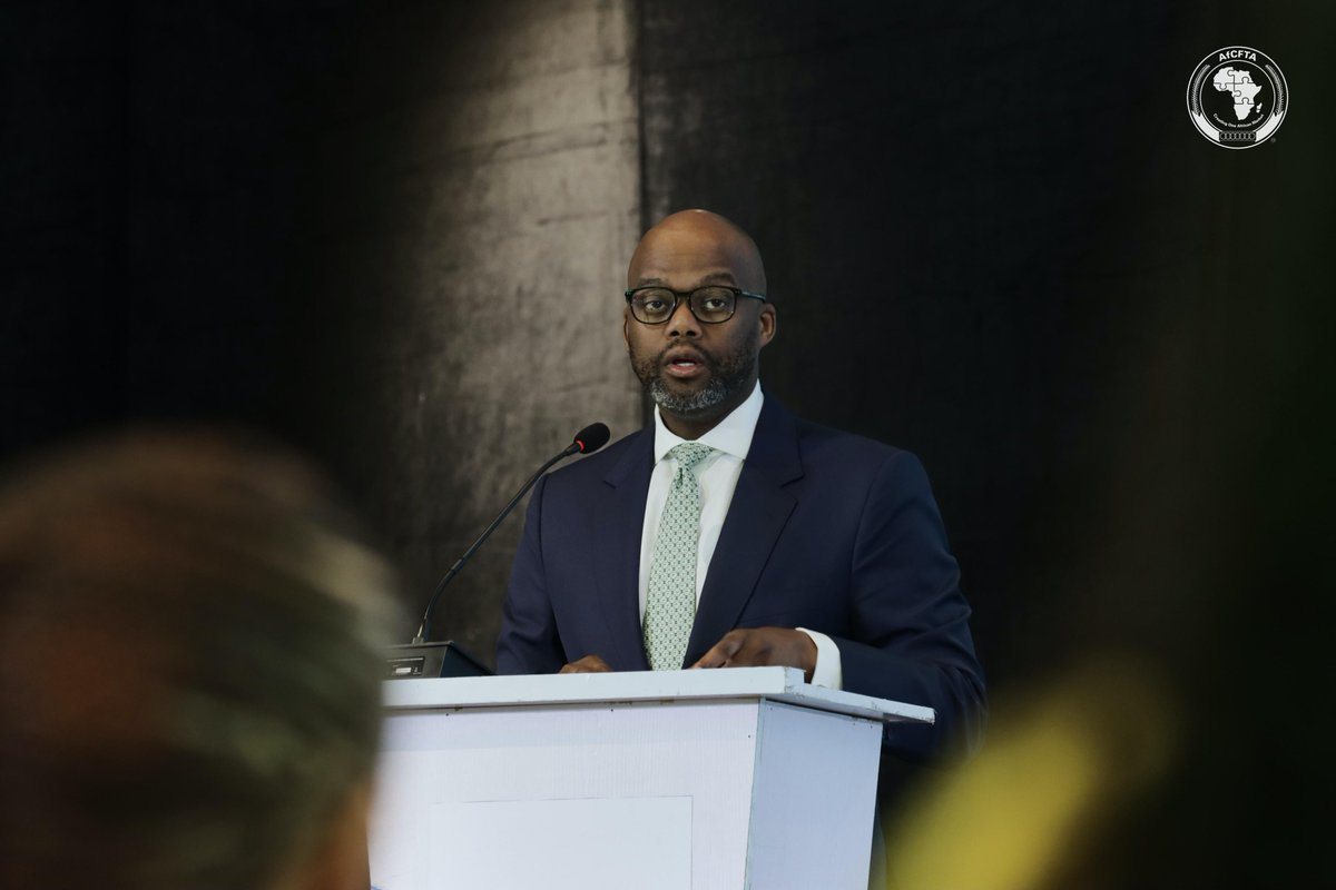 AfCFTA's tweet photo. #DTF26 has closed in Lagos.

"The AfCFTA Protocol on Digital Trade provides the framework; implementation is now the priority." — Gilberto Antonio, Chief Technical Advisor, #AfCFTA Secretariat

Closing the Forum,  @MeneWamkele  and @joduwole   reaffirmed their commitment to advancing Africa's digital transformation through the implementation of the Protocol.

The future is digital. The future is African.

#AfCFTA #DigitalTrade #CreatingOneAfricanMarket