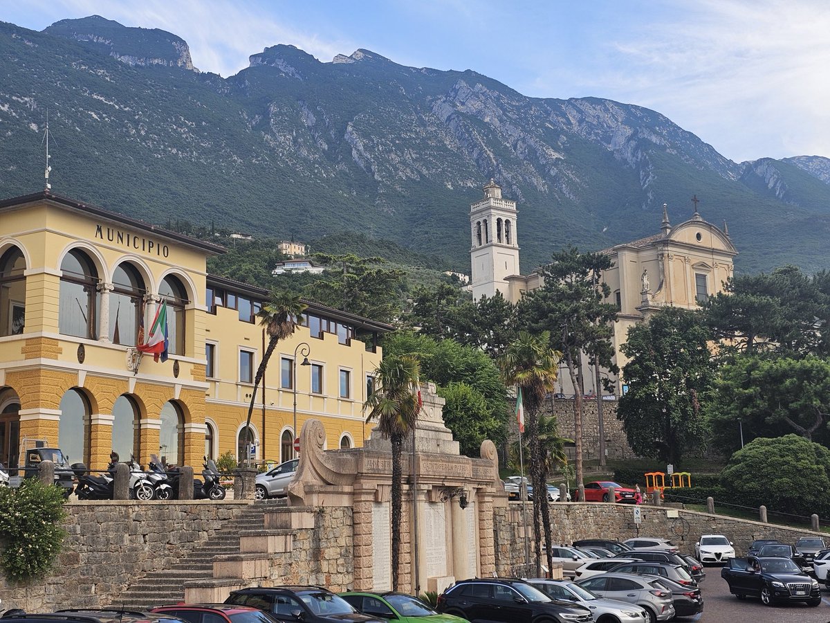 izrailit's tweet photo. Malcesine. https://t.co/Uy41N2Qk2N
