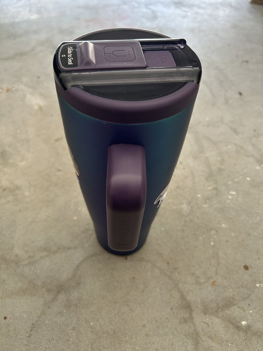MegaTawn's tweet photo. @Zoe_922q Matches my tumbler https://t.co/QzFJfc6QiV