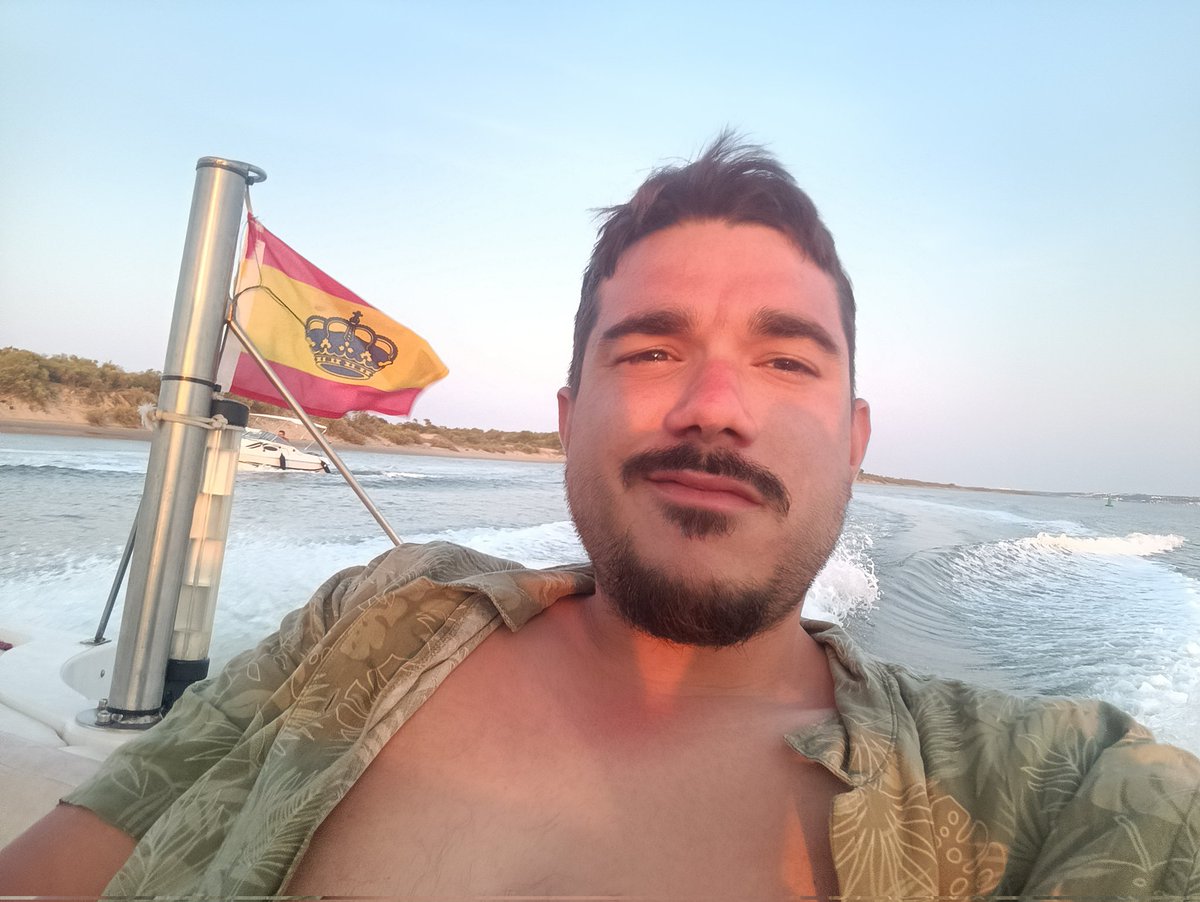 JavierDeStark's tweet photo. 🚤🌊🌅 https://t.co/9GINLg5LE8