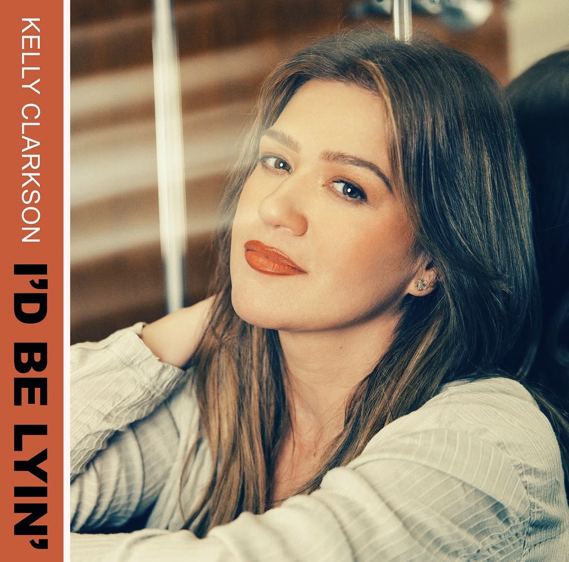 PopCrave's tweet photo. Kelly Clarkson announces new single “I’d Be Lyin’” out July 17. https://t.co/M3wkS5ECJs