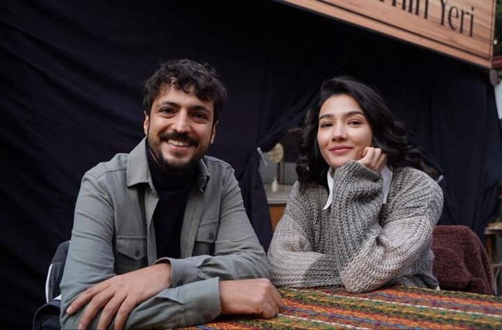 flowerssle's tweet photo. Alef izledim normalde cinayet tarzı çok sevmeme rağmen aşırı saran bi' dizi oldu ve 2 günde bitirdim neden değer görmemiş anlayamadım ayrıca Taner Ölmez ve Aybüke Pusat uyumunu da çok sevdim keşke 8 bölümde harcanmasaymış🥲
#AybükePusat #TanerÖlmez #Alef https://t.co/gXoXmXgMs6