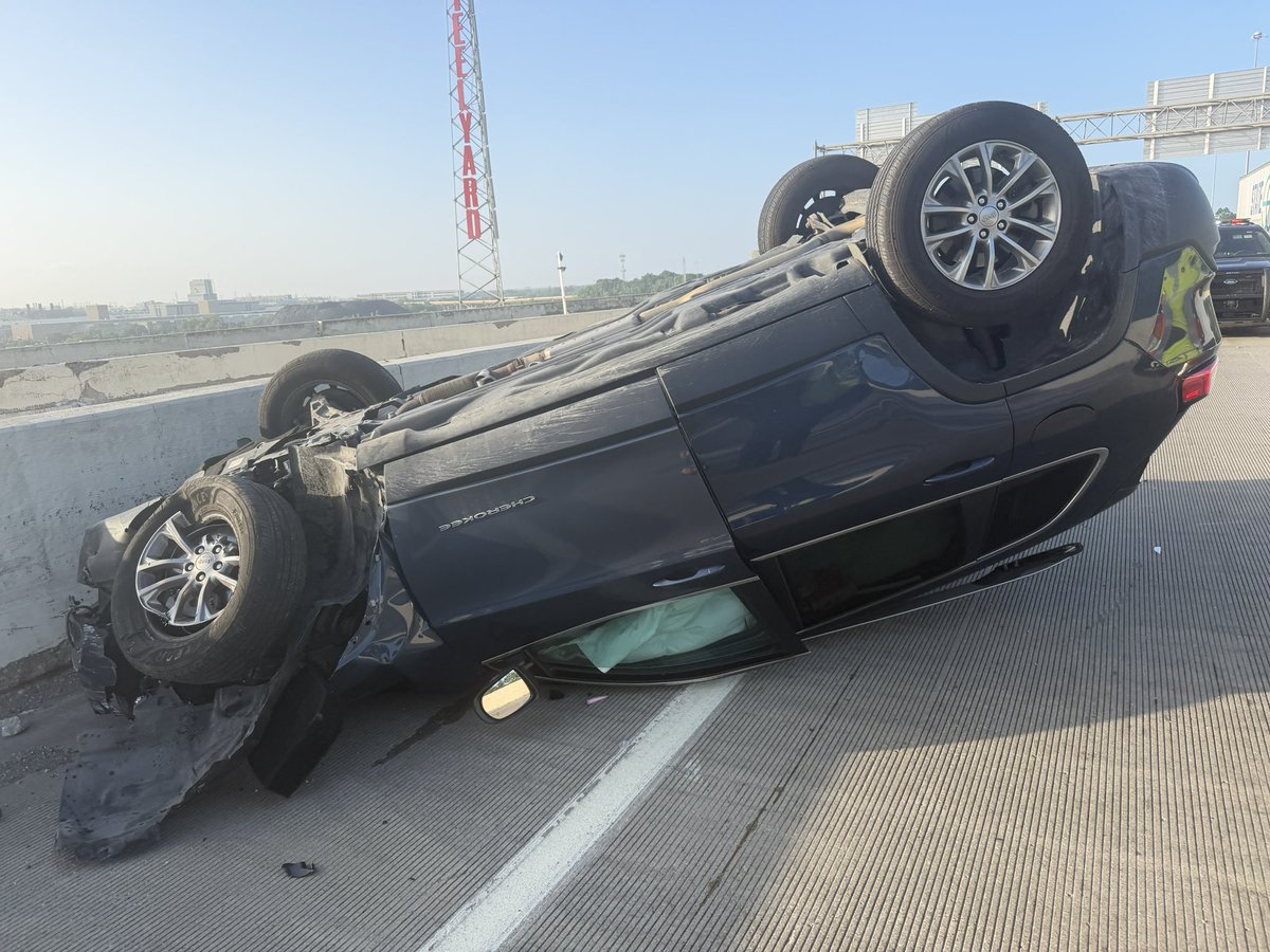 mckenziepaiige's tweet photo. Sooo I was in a roll over wreck yesterday, my jeep flipped twice, I had to be cut out, I’m cut up, bruised up and just in so much pain. Idk when I can work again, and I hate asking for help but I need it. Shares, kind words etc are always appreciated 🩷

https://t.co/sQKeFPhXEh https://t.co/yIaV204P8z