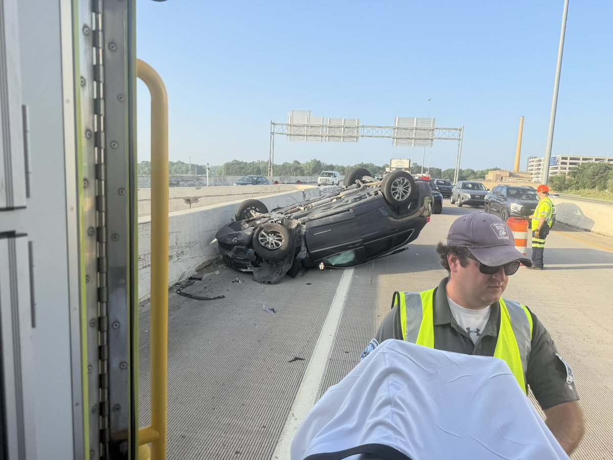 mckenziepaiige's tweet photo. Sooo I was in a roll over wreck yesterday, my jeep flipped twice, I had to be cut out, I’m cut up, bruised up and just in so much pain. Idk when I can work again, and I hate asking for help but I need it. Shares, kind words etc are always appreciated 🩷

https://t.co/sQKeFPhXEh https://t.co/yIaV204P8z