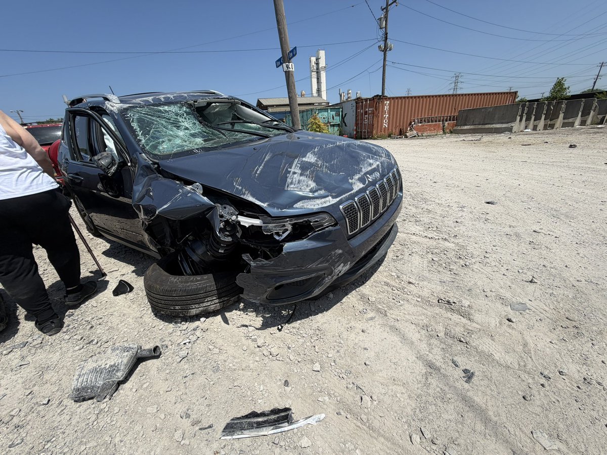 mckenziepaiige's tweet photo. Sooo I was in a roll over wreck yesterday, my jeep flipped twice, I had to be cut out, I’m cut up, bruised up and just in so much pain. Idk when I can work again, and I hate asking for help but I need it. Shares, kind words etc are always appreciated 🩷

https://t.co/sQKeFPhXEh https://t.co/yIaV204P8z