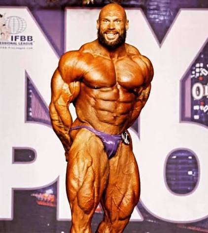 posing_trunks's tweet photo. Morgan Aste in Purple! https://t.co/31KZmzOyu4