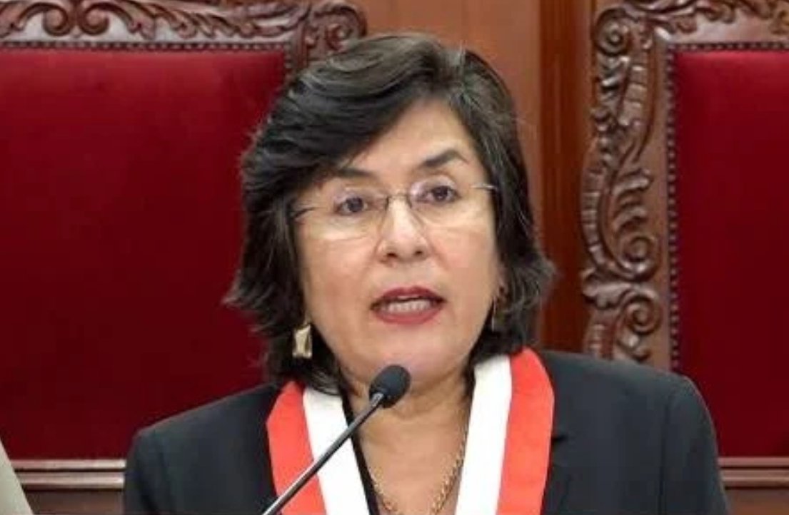 DiegoManarelli2's tweet photo. PAR DE SABANDIJAS TAL PARA CUAL..
ODIADORAS COMUNISTAS INTRIGANTES AMBICIOSAS LA UNA AVALÓ EL GOLPE DE ESTADO DE VIZCARRA Y LA OTRA BLINDO A GORRITI Y CAVIARES ..
 AMBAS NO VIVEN NO TRAGAN SI NO SALEN A DIARIO A LADRAR  CONTRA  KEIKO,FUJIMORISMO EL CONGRESO Y LA CONSTITUCIÓN .. https://t.co/wwCozkuw0t