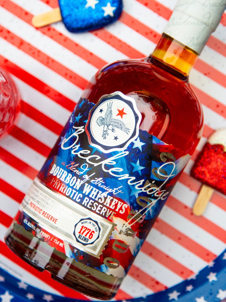 tilray's tweet photo. BBQ? Check. Fireworks? Check. Whiskey? Essential. ✅

Get stocked and celebrate July 4th with a crisp @breckdistillery Patriotic Reserve in hand.

#BreckenridgeBrewery #FourthOfJuly $TLRY https://t.co/35iq3nxNCA