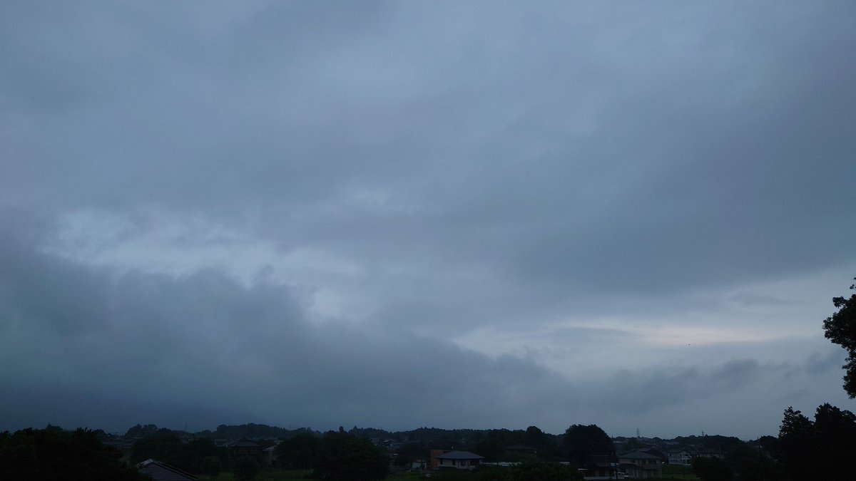 elrick1975's tweet photo. 雨続くね〜
イテキマス〜 https://t.co/vwSqJftDu6