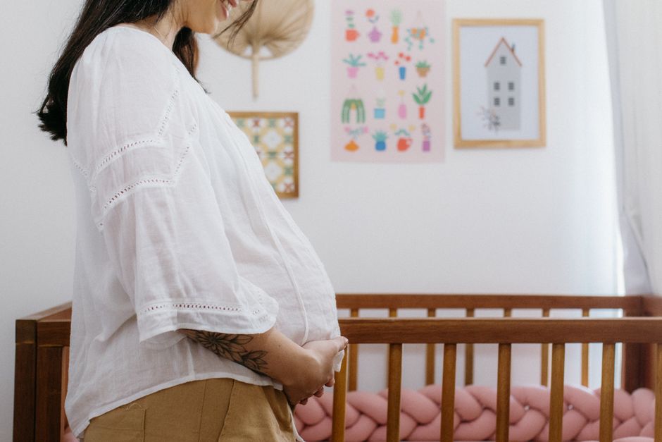 First5Center's tweet photo. CA added doula services to Medi-Cal in 2023 — but 3 years later, implementation has faced significant challenges. Delayed payments. Denied claims. Conflicting credentialing rules. Advocates say the system wasn't ready. Read more: https://t.co/bi2jIrrFKG https://t.co/BykjfMk1nb