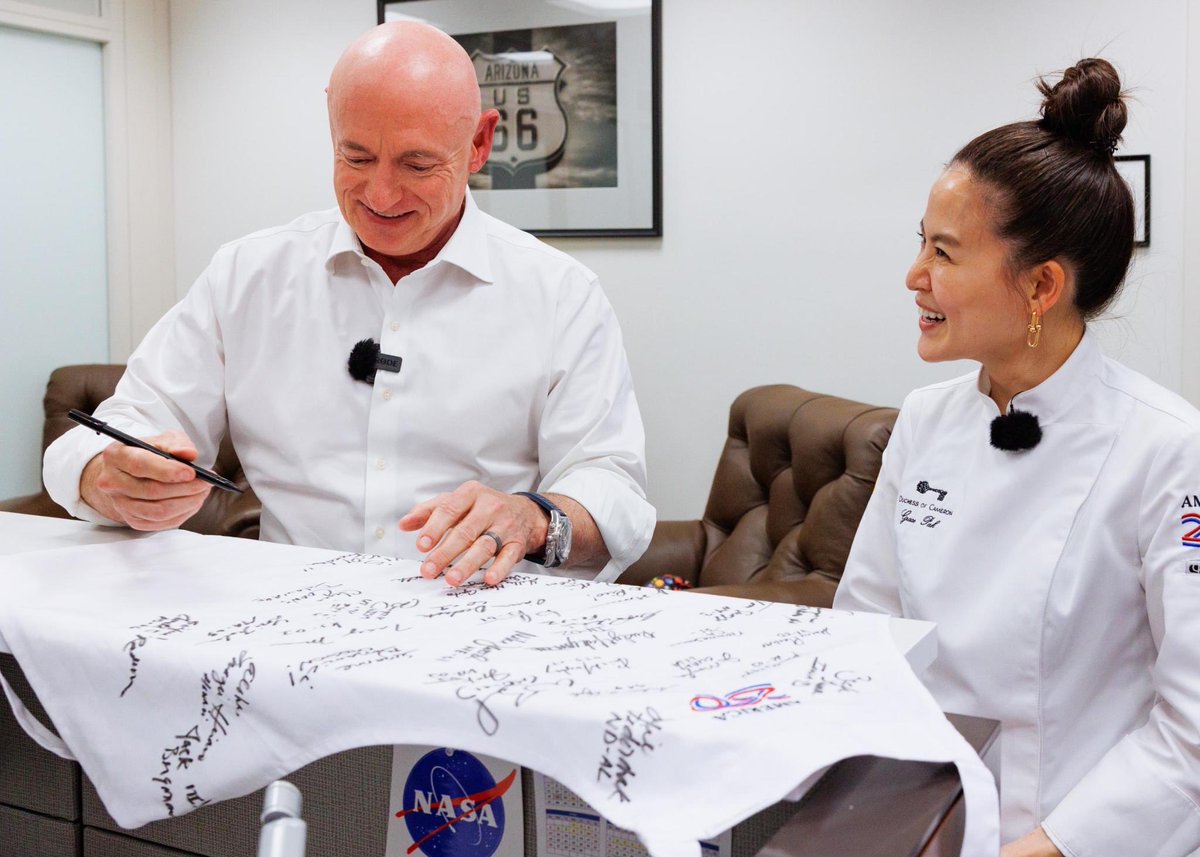 Senator Mark Kelly tweet media