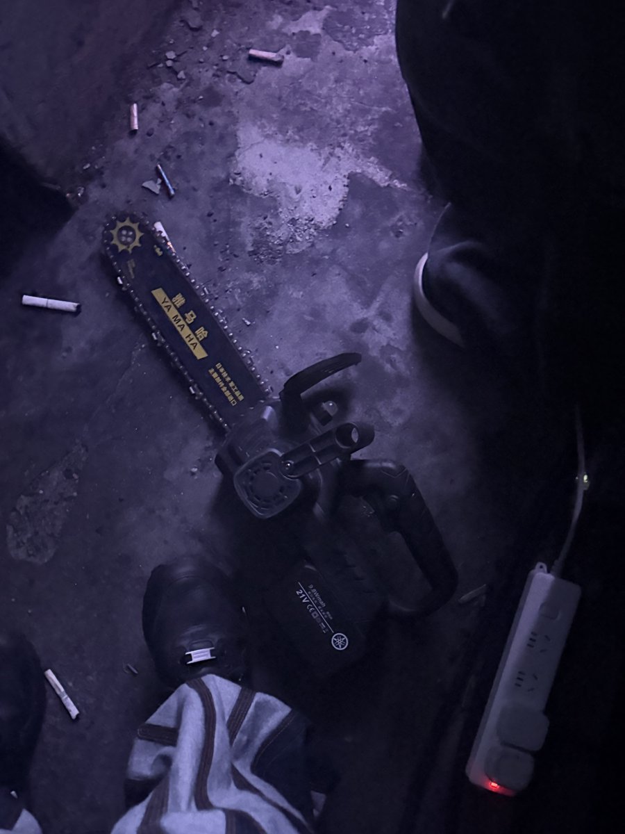 BloodzBoi's tweet photo. The Club Chain Saw Massacre https://t.co/KfGoaxLFem