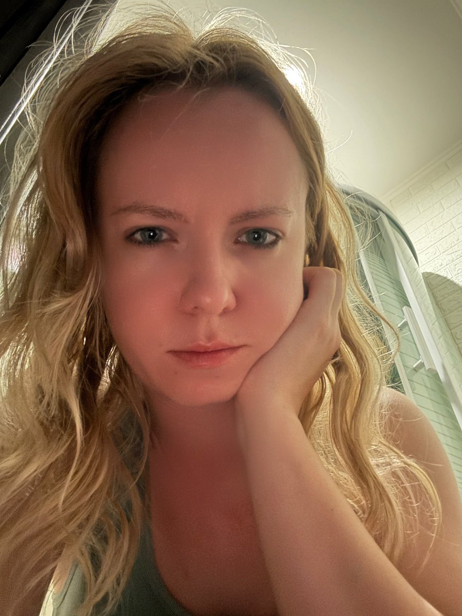 angelshalagina's tweet photo. Dear world,

If you’re tired of hearing about Ukraine,

Imagine how tired we are of spending our nights under missiles.

But we are still here.

Still fighting.
Still surviving.
Still refusing to give up. https://t.co/IVVNCHVKR3