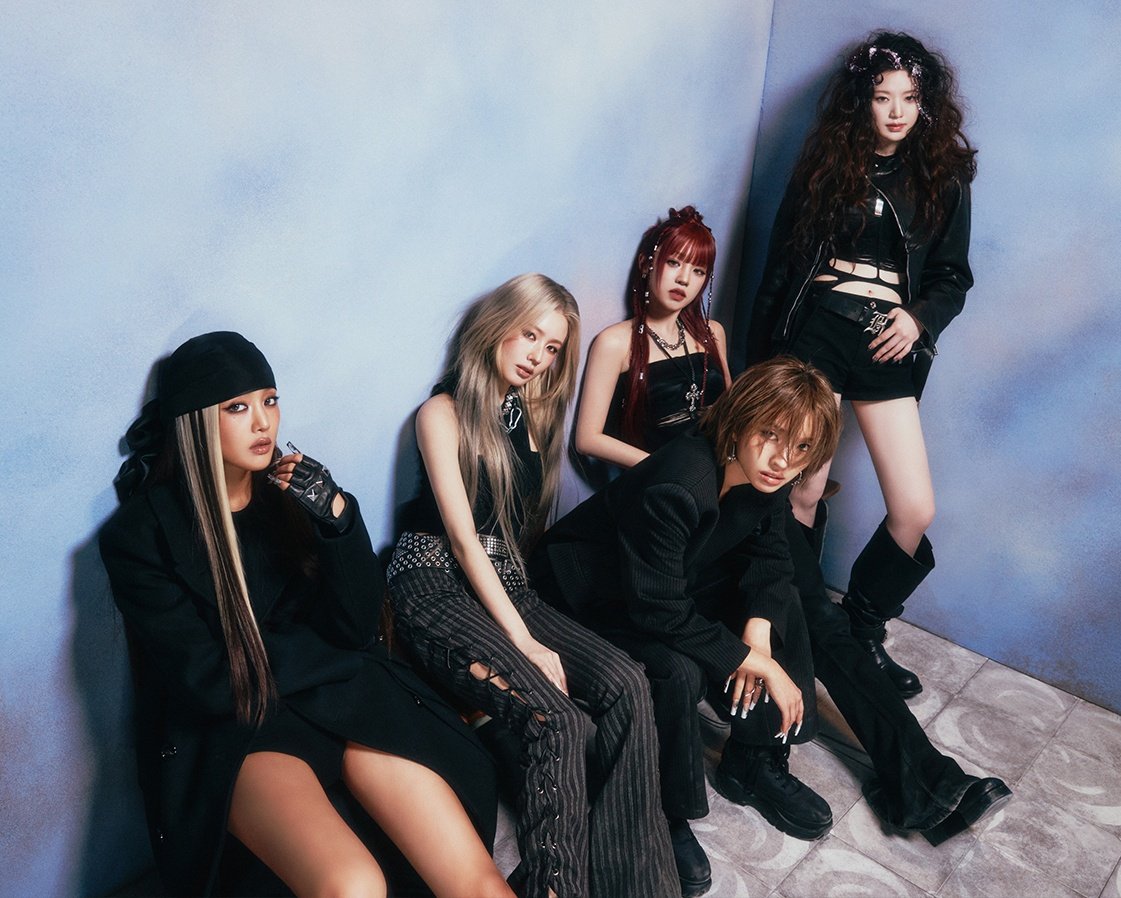 chartsidle's tweet photo. i-dle has now surpassed 7.7 billion streams on YouTube Music, becoming the first and only 4th generation girl group to do so. https://t.co/uPw9DsjBpr