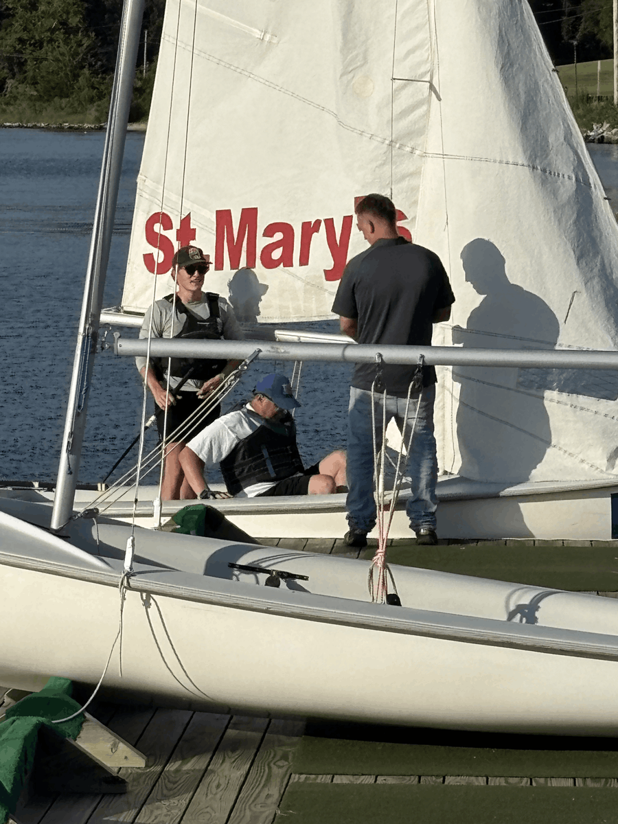 arcsoch's tweet photo. One of The Arc's own Tom Bayne enjoying the evening practicing sailing for Special Olympics. 💪🎖️⛵#SpecialOlympics #TeamMaryland https://t.co/O7wBmDM0xG