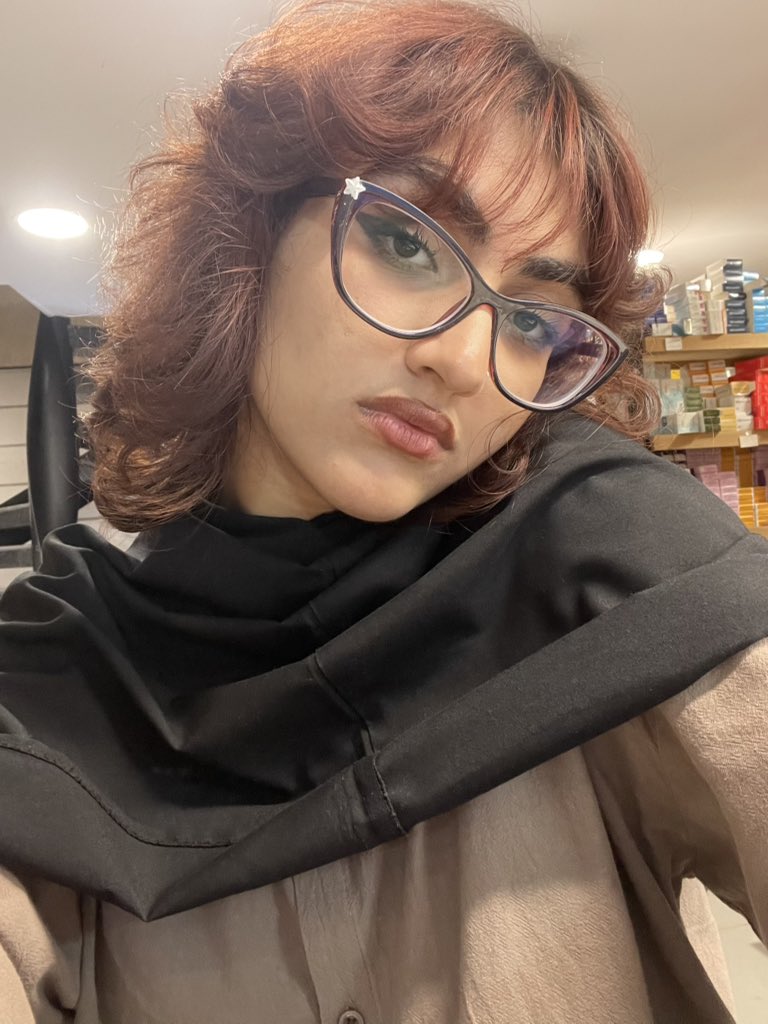 روژین سَبز tweet media