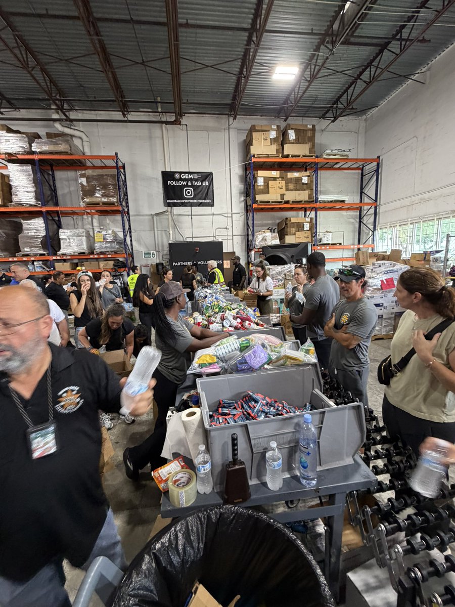 MarioDB's tweet photo. Today, I visited @GEMmissions in Doral to see firsthand the extraordinary work they are doing as part of the Trump Administration’s robust humanitarian response to the devastating earthquakes in Venezuela.

From South Florida, organizations like GEM are helping turn America’s commitment into action by delivering critical relief to those who need it most.

As home to the largest Venezuela-American community in the country, Doral has once again stepped up in a time of great need.

I’m grateful to @Cityofdoral Mayor @ChristiFraga and @DoralPolice Chief Matthew Castillo for their outstanding leadership and unwavering commitment to supporting these recovery efforts for our Venezuelan brothers and sisters.
