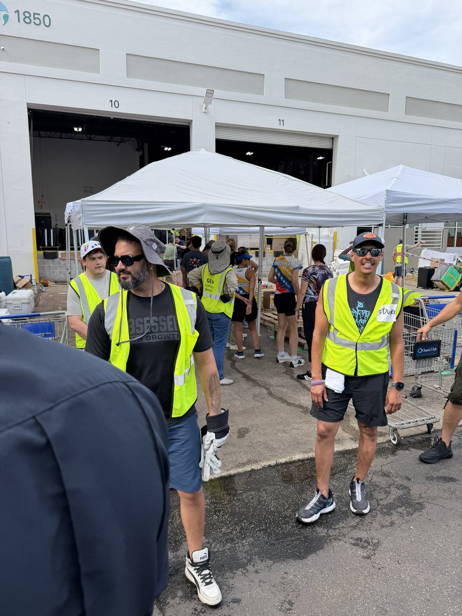 MarioDB's tweet photo. Today, I visited @GEMmissions in Doral to see firsthand the extraordinary work they are doing as part of the Trump Administration’s robust humanitarian response to the devastating earthquakes in Venezuela.

From South Florida, organizations like GEM are helping turn America’s commitment into action by delivering critical relief to those who need it most.

As home to the largest Venezuela-American community in the country, Doral has once again stepped up in a time of great need.

I’m grateful to @Cityofdoral Mayor @ChristiFraga and @DoralPolice Chief Matthew Castillo for their outstanding leadership and unwavering commitment to supporting these recovery efforts for our Venezuelan brothers and sisters.