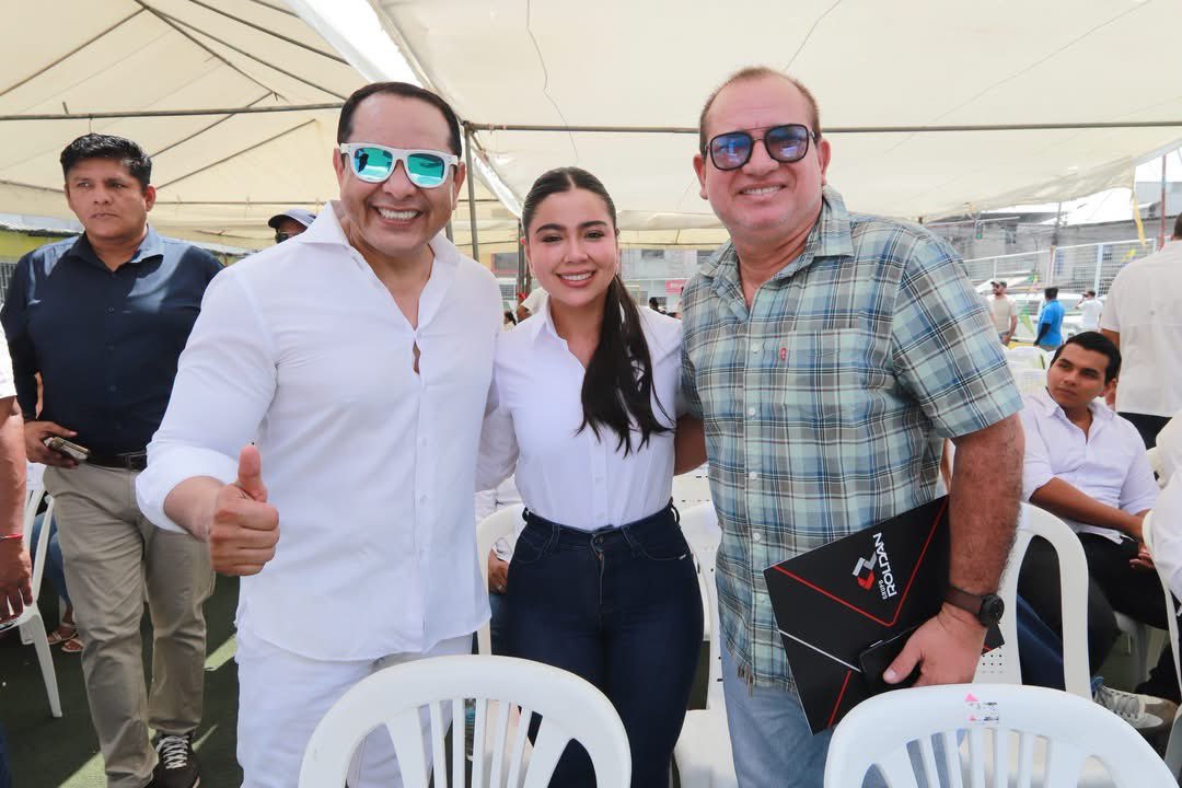 Gregorio741008's tweet photo. @PlataformaVPTE Mira esta perla lo de la @Rc5Losrios es patológico les encanta los traidores. @GabrielaEsPais espero no te quejes por algún otro Peña Urresta en el futuro @LuisaGonzalezEc haga algo https://t.co/VNdtuXZWMQ