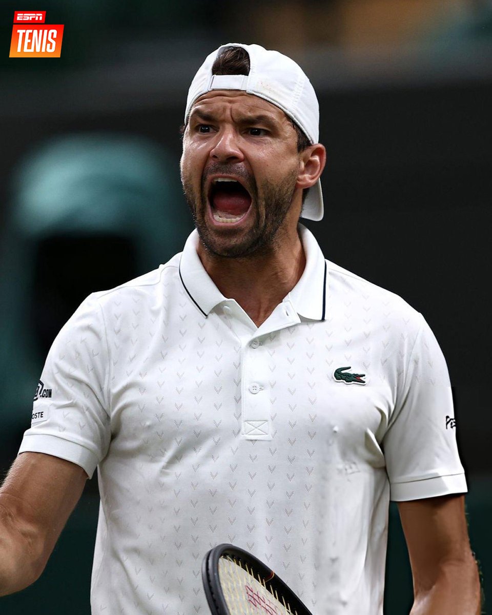 ESPNtenis's tweet photo. ¡QUÉ NIVEL, GRIGOR! 🤩

A sus 35 años, 🇧🇬 Dimitrov jugó un tenis espectacular ante 🇨🇿 Mensik, a quien derrotó por 7-6 (5), 4-6, 7-5 y 6-3, y está en la tercera ronda de #Wimbledon.

🔥 Ahora se viene un partidazo ante Berrettini. https://t.co/r2t9FJQdwt