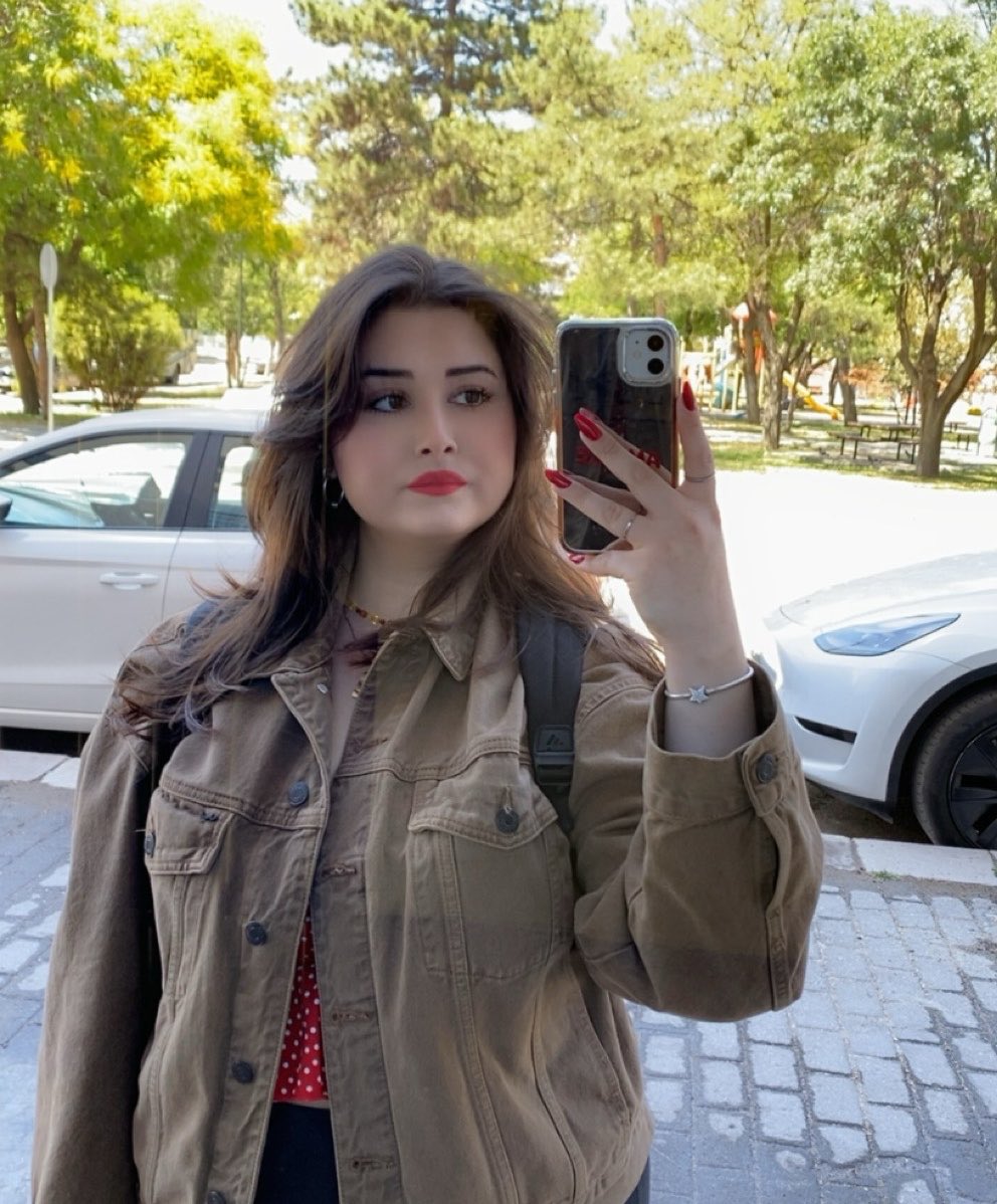 sudeee______'s tweet photo. Şehir hayatında nefes alabileceğiniz tek alanın parklar olması çaresizliği… https://t.co/PYNPpOIgTm