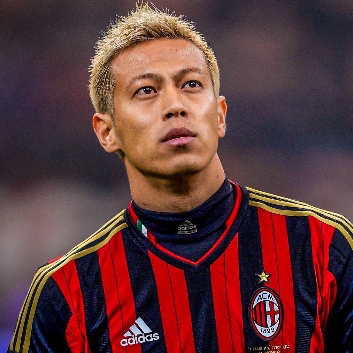 eurofootcom's tweet photo. 🚨🇯🇵 Keisuke Honda has put himself forward to become the new manager of the Japan national team! ✅

"I know this might be controversial, but let me say it anyway. I saw the news that they’re offering Coach Hajime Moriyasu a one-year contract extension, but if it’s just a stopgap offer because they can’t find any other candidates for the next coach, then why not try me for a year? If we lose the Asian Cup, you can fire me without any questions asked. I’m ready to take on that challenge."
