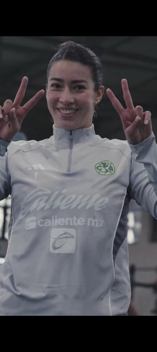 madamcactu's tweet photo. Pues yo veo a Celeste con toda la actitud y ganas, así como afición nos toca hacerla parte y apoyarla para que al equipo le vaya, ya es parte del @AmericaFemenil 💅

#EstoEsAmerica 🦅 https://t.co/hKsmYrubMe