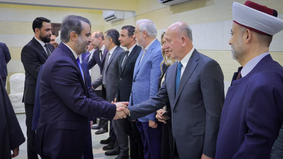 Mouamnk's tweet photo. الجنرال موجود https://t.co/qag4QmE4cO