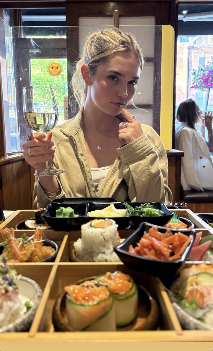 milliemaybr's tweet photo. LINDAS! Amelia May e Indy Lewis aparecem em novos registros compartilhados por ambas nos Stories do Instagram. https://t.co/WqcZwKE4Pq
