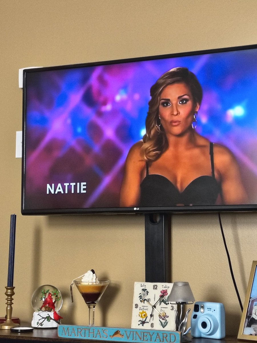 twink9_5's tweet photo. I am literally surviving on 2-minute YouTube clips of Nattie drama at this point. 😭 We need a Total Divas reboot or a new season ASAP! Who do I need to call?  @NatbyNature
#totaldivas #nattie
#wwe #enetwork
@TotalDivas https://t.co/6zKfmLSPao