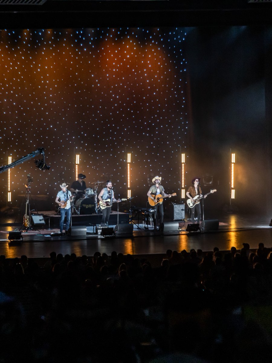 TXmusicTV's tweet photo. A few of our friends(Max Stalling, West Texas Exiles &amp; Phil Hamilton) are finalists for Best Americana band of the Year in the Texas Country Music Awards. Show 'em some love: https://t.co/XG2RK8iruu https://t.co/nQrYTZcUvD
