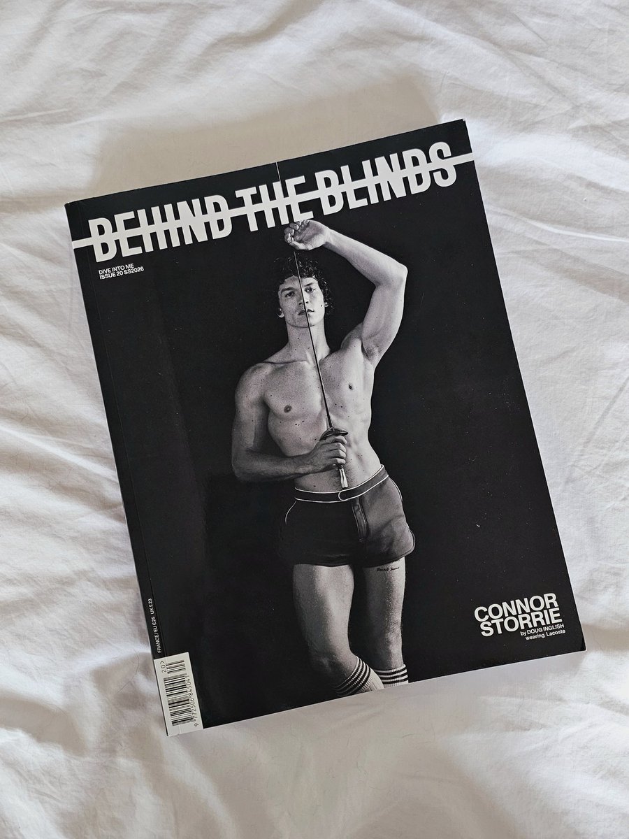 LAP1N__'s tweet photo. behind the blinds connor cover arrived <33 https://t.co/m9yptyL9qC