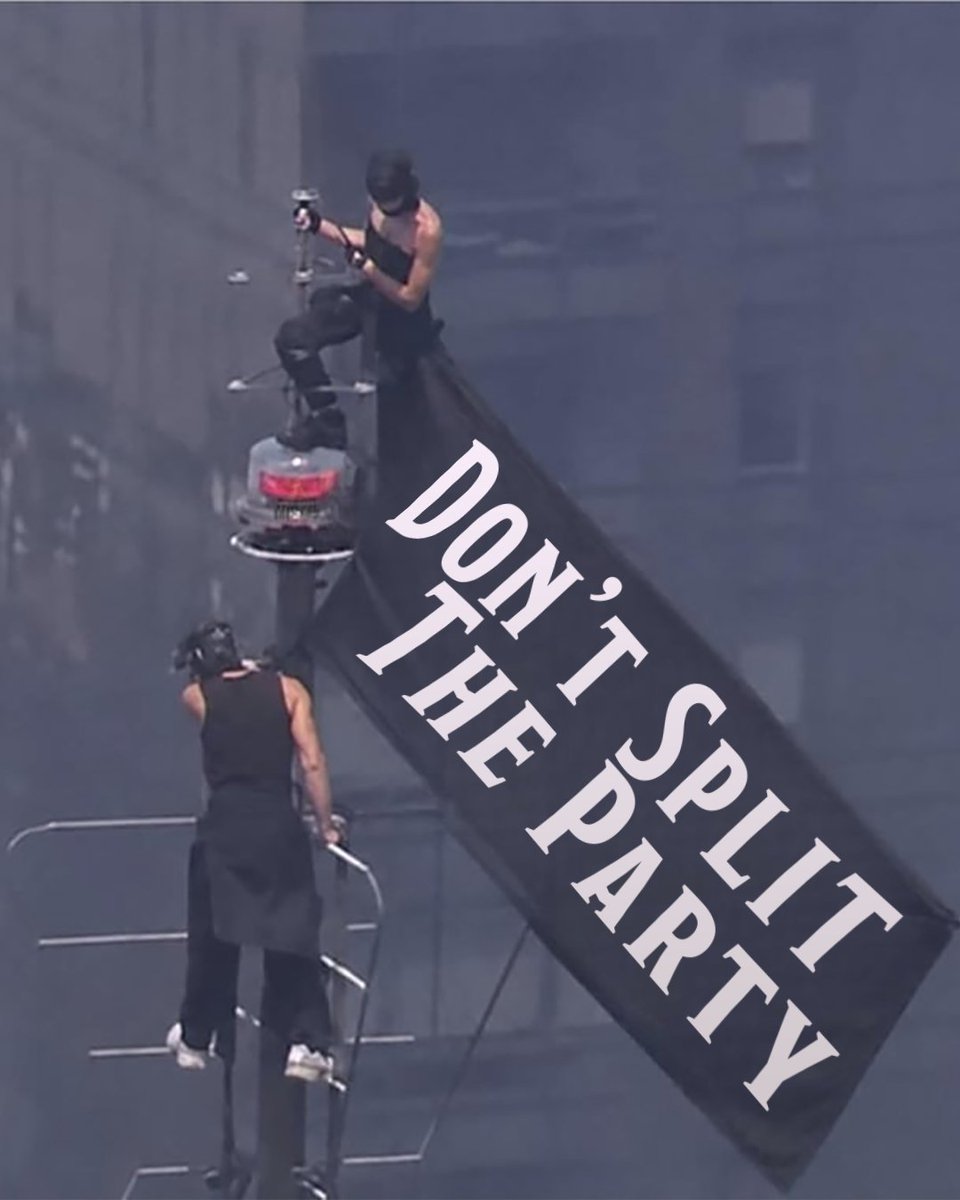 Wizards_DnD's tweet photo. Some advice is worth yelling from the rooftops. https://t.co/yaJq9t7ZKg