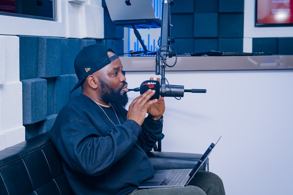 RoyalFMRwanda's tweet photo. World Cup football hits differently on Royal FM, where @mc_tino_ and @registzumatampi deliver top-tier analysis every matchday. 

#RoyalFM #TheLinkUp https://t.co/4K0kI875ti