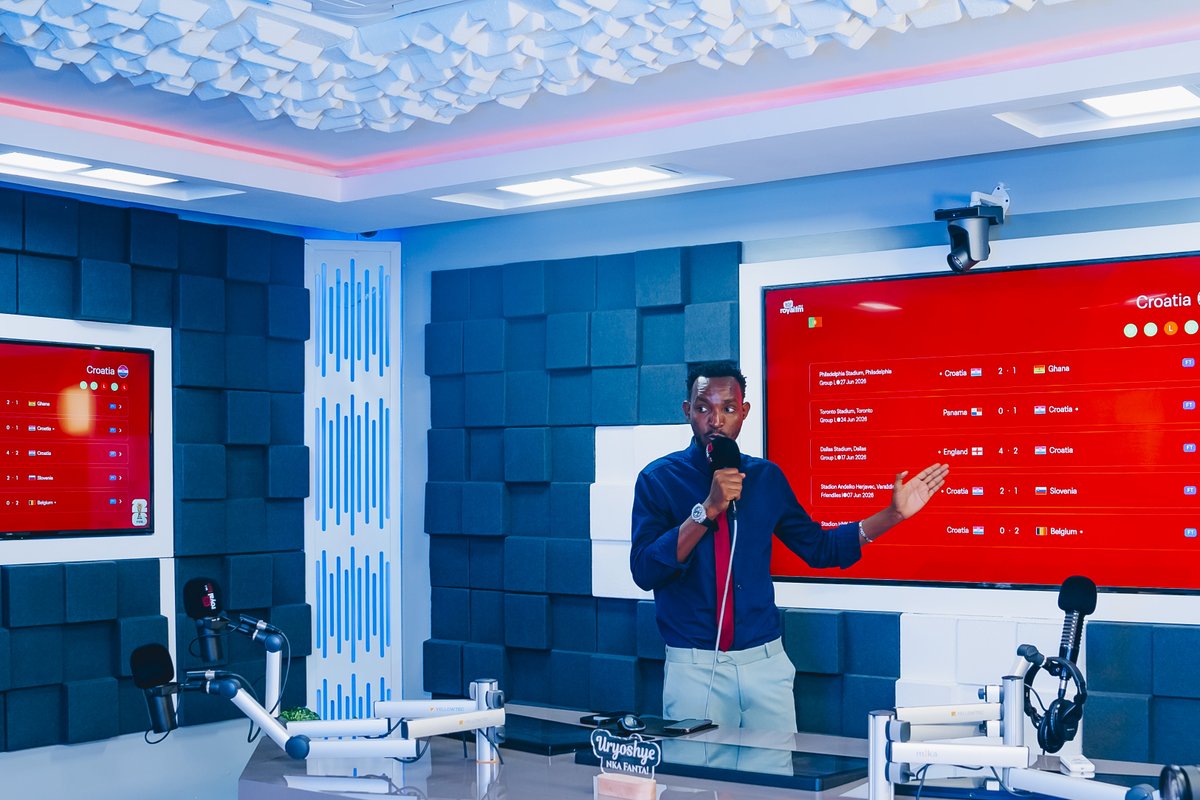 RoyalFMRwanda's tweet photo. World Cup football hits differently on Royal FM, where @mc_tino_ and @registzumatampi deliver top-tier analysis every matchday. 

#RoyalFM #TheLinkUp https://t.co/4K0kI875ti