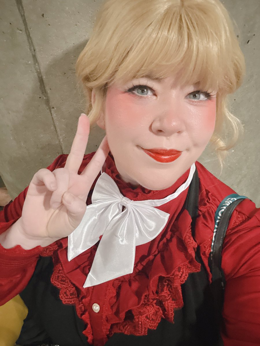 thekatesea's tweet photo. FUN FACT: I did try to say “my life has le-peaked” in session but it didn’t pass go or collected $200. 

ANYWAY, happy to be back in Genshin Impact as the Beggiest Beggar in all of Begdom, and in honor of her return I’ll be wearing her to AX ON FRIDAY!! COME SAY HI IF YOU SEE ME! https://t.co/6vVZlSNX7I