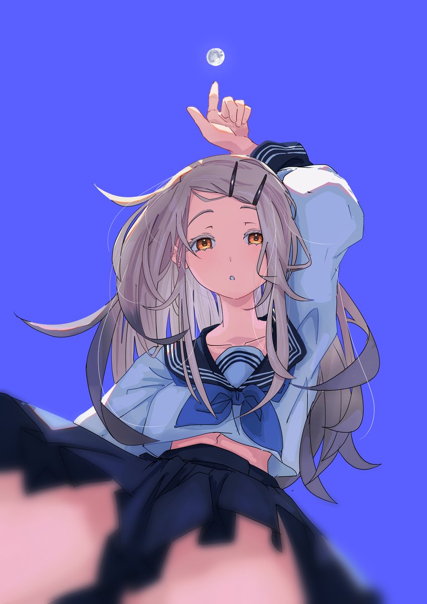 toribukuro2000's tweet photo. 昼の満月 https://t.co/NSY6q3ySvE