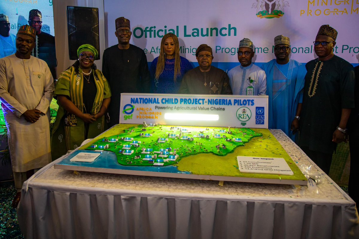 JosephOTegbe's tweet photo. We launched the AMP Nigeria Pilot Project today with REA, UNDP &amp; GEF: 23 mini-grids, 15 states, 50,000+ Nigerians powered. Phase 2 will do more

Renewable energy isn’t an alternative to our grid, it’s part of it. Better power is coming!
#LightUpNigeria 
#BetterPower 
#RenewedHope https://t.co/4Zkq9YSESW