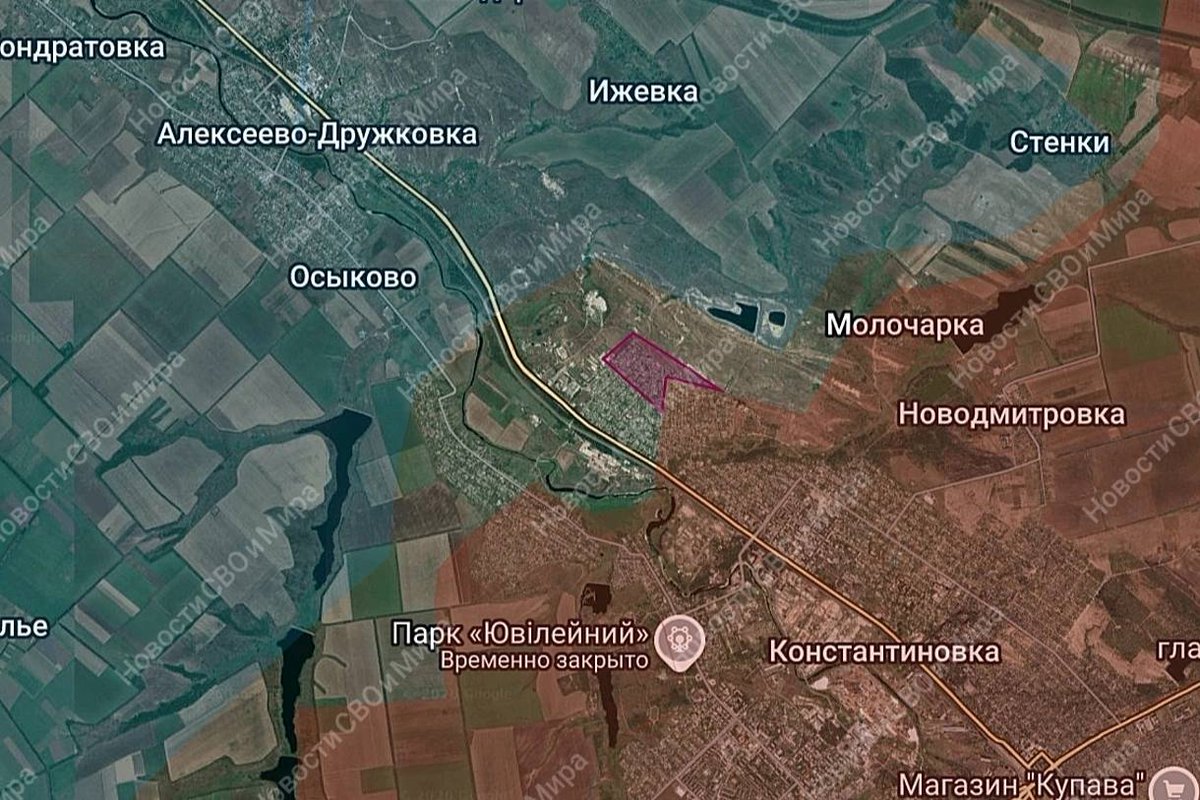 WarHunter2222's tweet photo. Konstantinovka. Our soldiers continue the mop-up operation, with progress in the northern part. 
The enemy continues to send small numbers of infantry to the northern outskirts of the city, trying to hold on to the outskirts, but those who manage to reach there don't survive more than a day.

In the city, our soldiers are evacuating civilians and collecting the bodies of the enemy (of which there are countless). 

Meanwhile, our UAV crews are engaged in isolating the neighboring Druzhkovka. The highway from Kramatorsk and the road through Malotaranovka are being brought under fire control. Also, the hunt for any military targets continues in Kramatorsk.