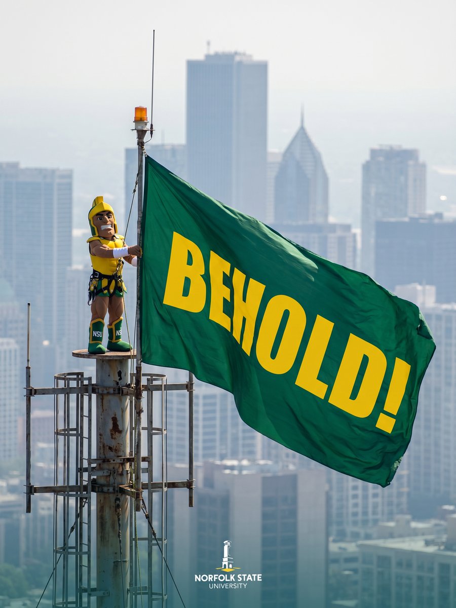 Norfolkstate's tweet photo. Everyone's been looking up lately.
We thought we'd give them something to BEHOLD! 💚 https://t.co/eaWIKeYAz5