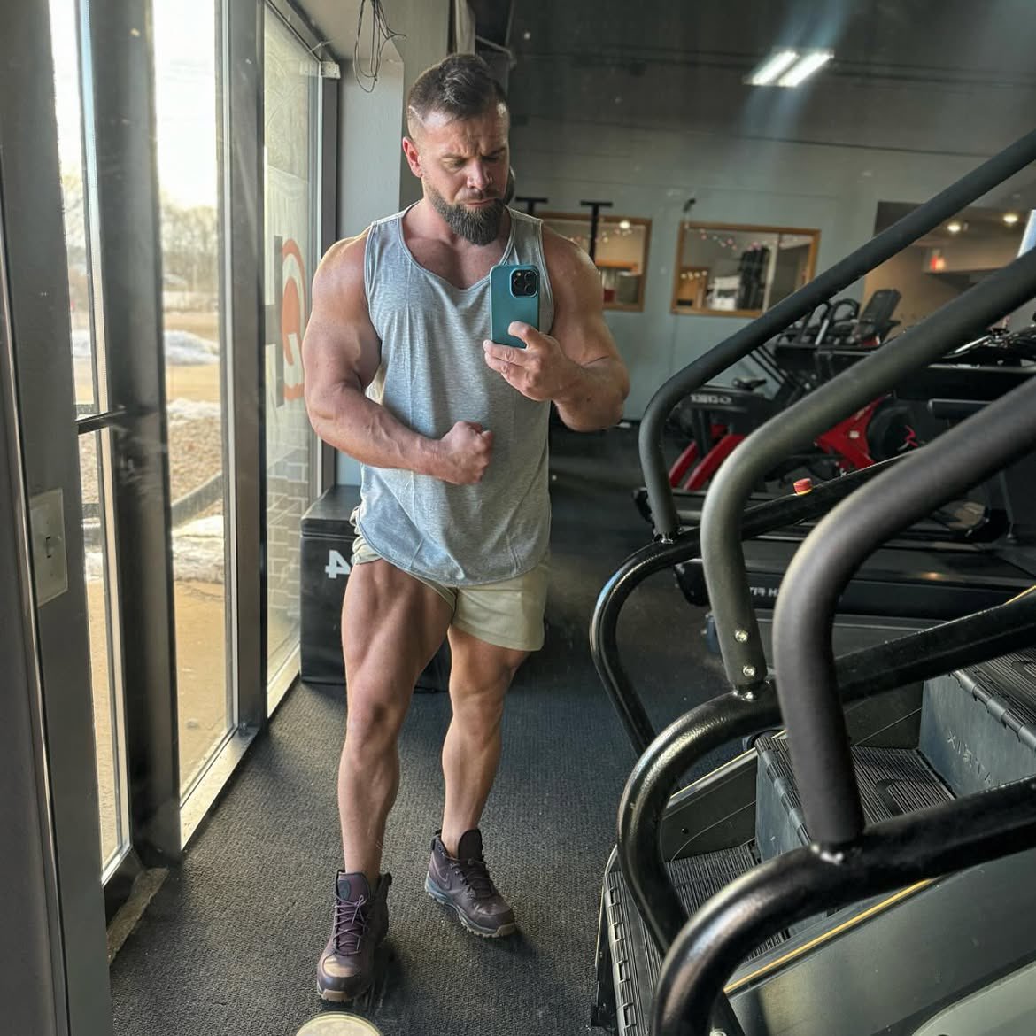 cashgod00's tweet photo. Every inch of this body was built to be admired, worshiped, and served…… If you're lucky enough to see it, remember it's not just muscle, IT’S POWER, IT’S AUTHORITY!!! #ukfindom #usfindom #eurofindom #asiafindom #cashmaster #fag #alphaworship #Paypig #AlphaFindom #faggot #cash https://t.co/YwoPAONpXE