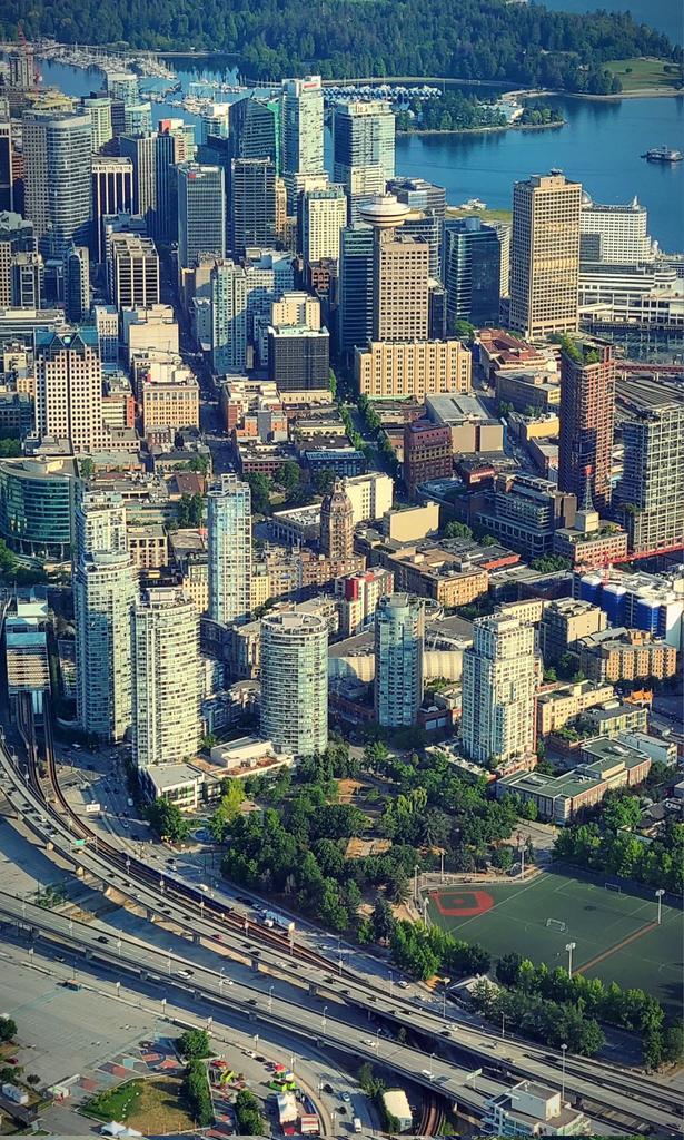 TrishJewison's tweet photo. View from the office over downtown #Vancouver 🚁 https://t.co/iOOggqXRxh