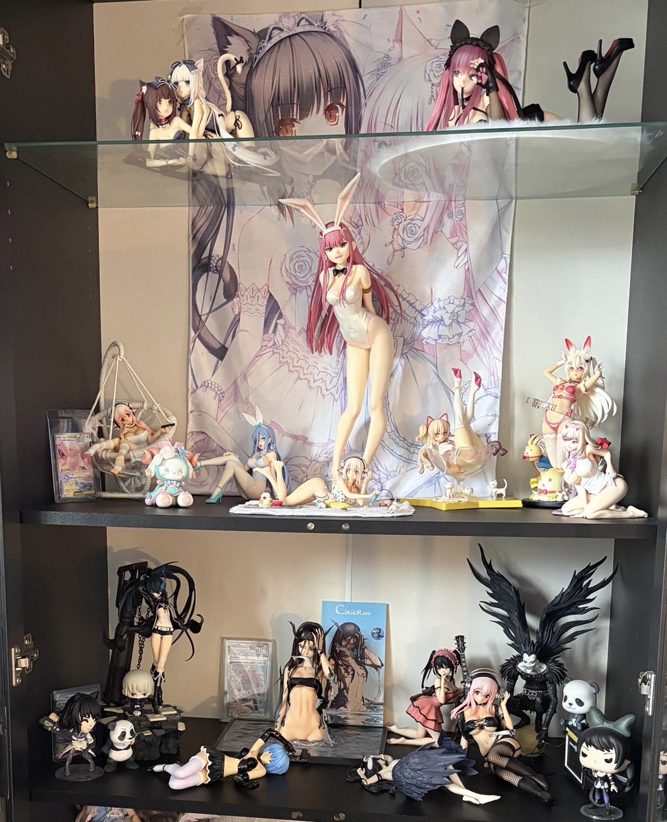 elkittyuhh's tweet photo. my figure collection <3 https://t.co/UEBjyVaBRf