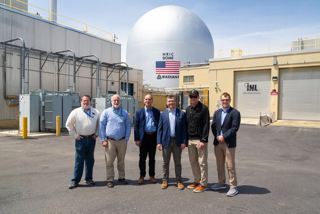 INL's tweet photo. .@EnergyUnderSec visited @INL, touring facilities &amp; meeting with experts to learn about the advanced #NuclearReactors on track for criticality this summer, HALEU fuel production, #CriticalMinerals processing, #AI-accelerated #nuclear &amp; cyber defense.⚡🇺🇸

https://t.co/cPEOi9dGVi https://t.co/jRkI6lZXBJ