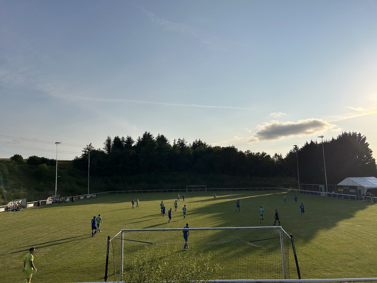 AdamInTheStands's tweet photo. Ground Revisit (2nd) 🏟️ 

📍 John Weaver Welfare Ground
🏆 Club Friendly
👊🏼 Seven Sisters Onllwyn v Cwm Wanderers 

A tidy set up, a welcoming clubhouse and a well kept pitch. Another proper Welsh ground worth a visit🏟️ 

#futbology #ArdalSouthern #7SO  #NonLeague #Groundhopping https://t.co/vTLaD3kxZx